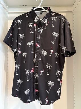 Men's Manfinity Black Short-Sleeve Flamingo Print Shirt Large